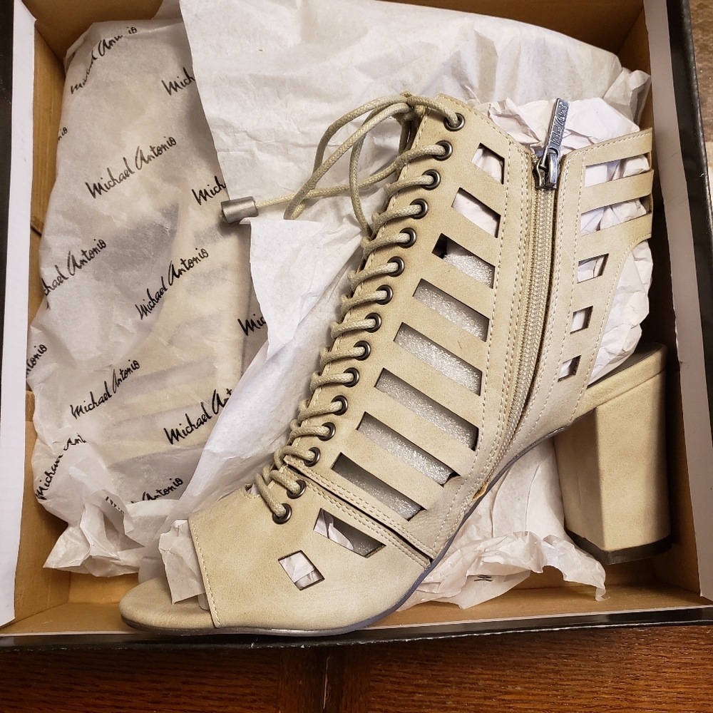 Strappy Peep Toe Heel